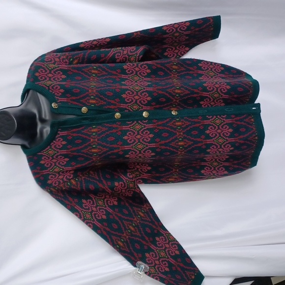 Pitlochry of Scotland Sweaters - Pitlochry of Scotland Shetland Wool Fair Isle Cardigan sweater, M, 21"PTP, 26"L